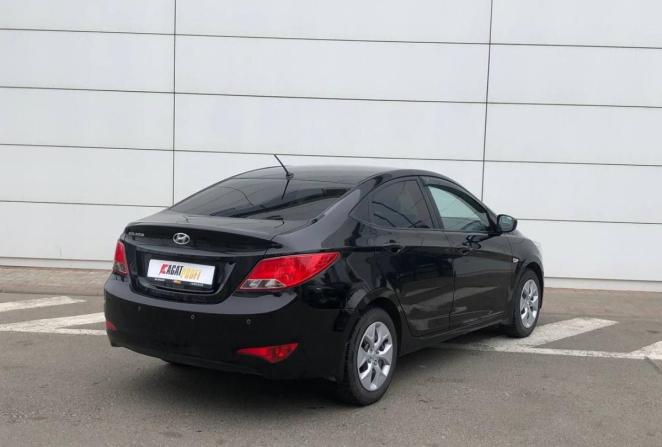 Hyundai Solaris I Рестайлинг с пробегом 2016 года, цена 849 000 рублей, 210000 км, седан, Автокод Объявления