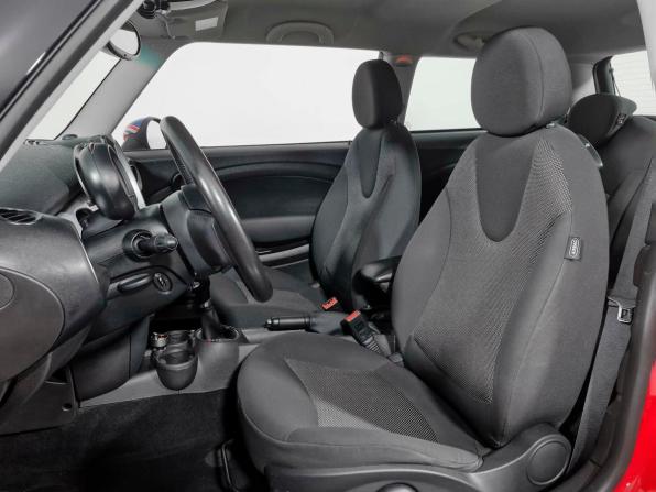 Mini Hatch II (R56) Рестайлинг с пробегом 2012 года, цена 970 000 рублей, 111076 км, хэтчбек, Автокод Объявления