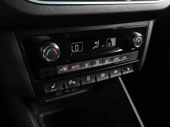 Volkswagen Polo VI с пробегом 2021 года, цена 1 719 000 рублей, 126906 км, лифтбек, Автокод Объявления