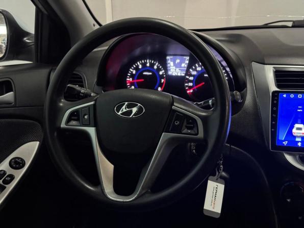 Hyundai Solaris I с пробегом 2014 года, цена 960 000 рублей, 104165 км, седан, Автокод Объявления