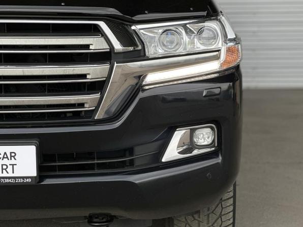 Toyota Land Cruiser 200 Series Рестайлинг 2 с пробегом 2017 года, цена 6 195 000 рублей, 165124 км, внедорожник, Автокод Объявления