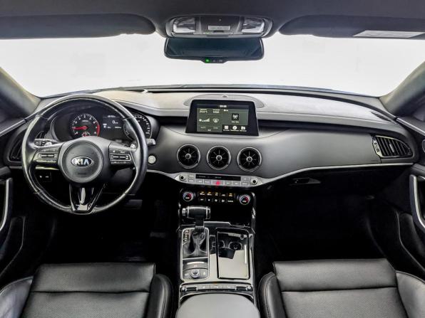 Kia Stinger I с пробегом 2018 года, цена 2 690 000 рублей, 93683 км, лифтбек, Автокод Объявления