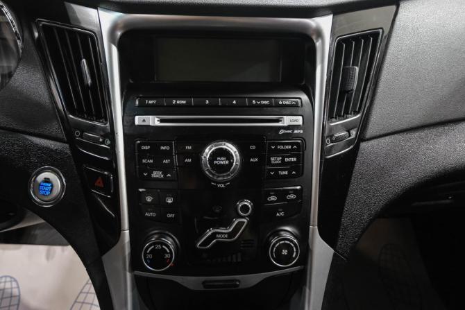 Hyundai Sonata VI (YF) с пробегом 2011 года, цена 1 199 000 рублей, 288000 км, седан, Автокод Объявления