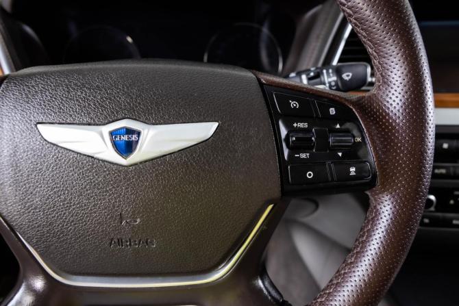 Hyundai Genesis II с пробегом 2014 года, цена 1 999 000 рублей, 182362 км, седан, Автокод Объявления