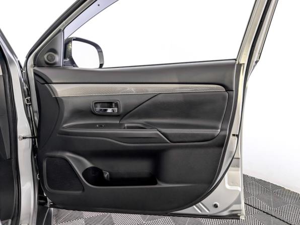 Mitsubishi Outlander III Рестайлинг 3 с пробегом 2020 года, цена 2 590 000 рублей, 97498 км, внедорожник, Автокод Объявления