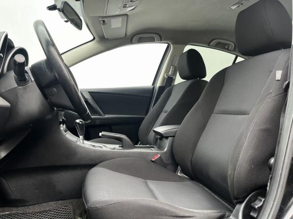 Mazda 3 II (BL) с пробегом 2011 года, цена 695 000 рублей, 251729 км, седан, Автокод Объявления