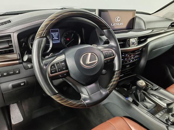 Lexus LX III Рестайлинг 2 с пробегом 2019 года, цена 6 999 000 рублей, 299995 км, внедорожник, Автокод Объявления