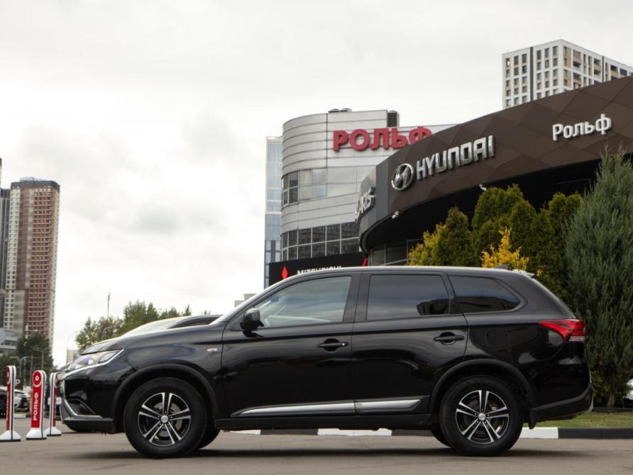 Mitsubishi Outlander III Рестайлинг 3 Москва  - изображение 6