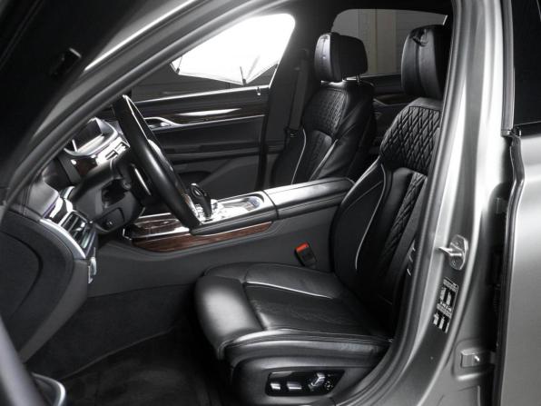 BMW 7 серии VI (G11/G12) Рестайлинг с пробегом 2022 года, цена 6 899 000 рублей, 27123 км, седан, Автокод Объявления