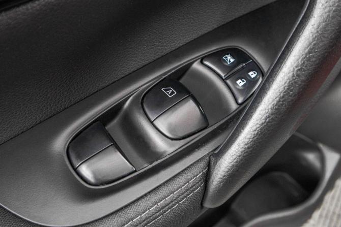 Nissan Qashqai II с пробегом 2015 года, цена 1 499 000 рублей, 214000 км, внедорожник, Автокод Объявления