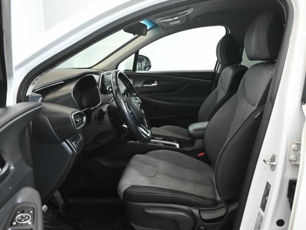 Hyundai Santa Fe IV с пробегом 2018 года, цена 2 550 000 рублей, 166768 км, внедорожник, Автокод Объявления