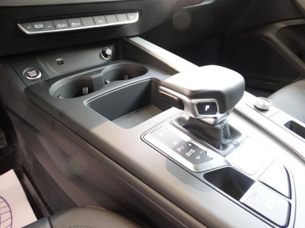 Audi A4 V (B9) Рестайлинг с пробегом 2021 года, цена 2 899 000 рублей, 47056 км, седан, Автокод Объявления