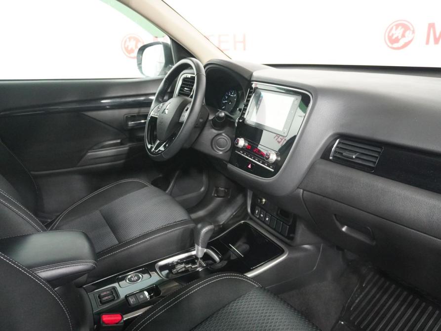 Mitsubishi Outlander III Рестайлинг 3 Вологда  - изображение 10