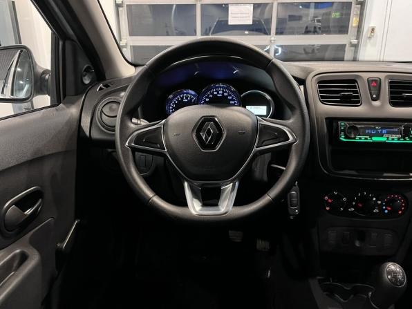 Renault Logan II Рестайлинг с пробегом 2020 года, цена 1 000 000 рублей, 87989 км, седан, Автокод Объявления