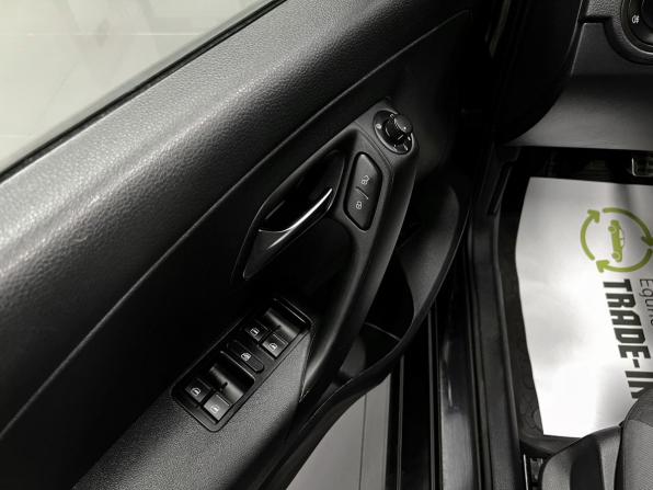 Volkswagen Polo V Рестайлинг с пробегом 2018 года, цена 1 145 000 рублей, 145275 км, седан, Автокод Объявления