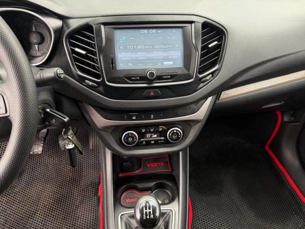Lada (ВАЗ) Vesta I с пробегом 2017 года, цена 850 000 рублей, 129113 км, седан, Автокод Объявления