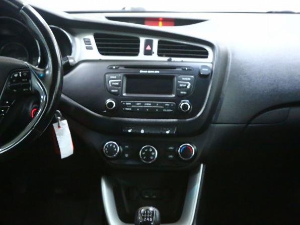 Kia Ceed II с пробегом 2014 года, цена 871 000 рублей, 159900 км, универсал, Автокод Объявления