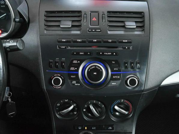 Mazda 3 II (BL) Рестайлинг с пробегом 2012 года, цена 600 000 рублей, 257255 км, хэтчбек, Автокод Объявления