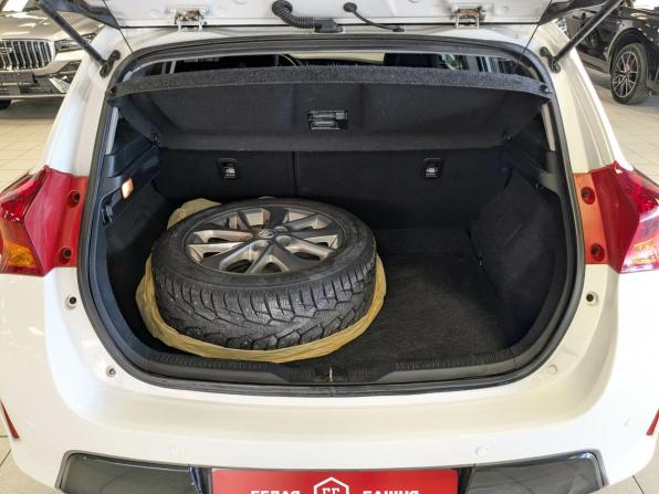 Toyota Auris II с пробегом 2013 года, цена 1 265 000 рублей, 198000 км, хэтчбек, Автокод Объявления