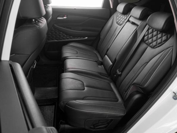 Hyundai Santa Fe IV Рестайлинг с пробегом 2023 года, цена 4 649 000 рублей, 20300 км, внедорожник, Автокод Объявления