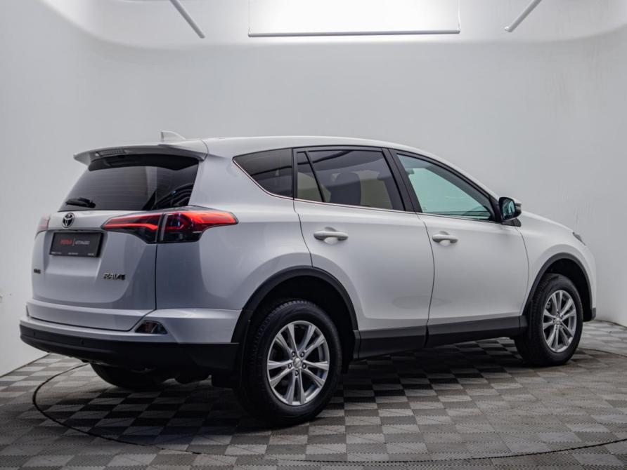Toyota RAV4 IV (XA40) Рестайлинг Москва  - изображение 5