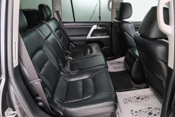 Toyota Land Cruiser 200 Series Рестайлинг 1 с пробегом 2012 года, цена 3 799 000 рублей, 185000 км, внедорожник, Автокод Объявления
