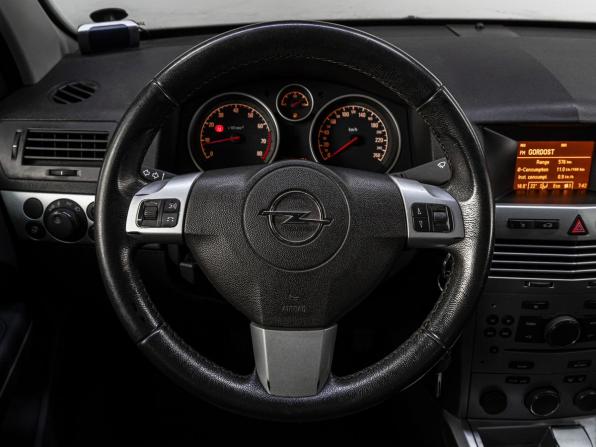 Opel Astra H Рестайлинг с пробегом 2013 года, цена 899 000 рублей, 97412 км, седан, Автокод Объявления