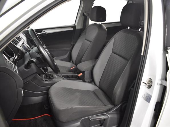 Volkswagen Tiguan II с пробегом 2018 года, цена 2 098 900 рублей, 133360 км, внедорожник, Автокод Объявления