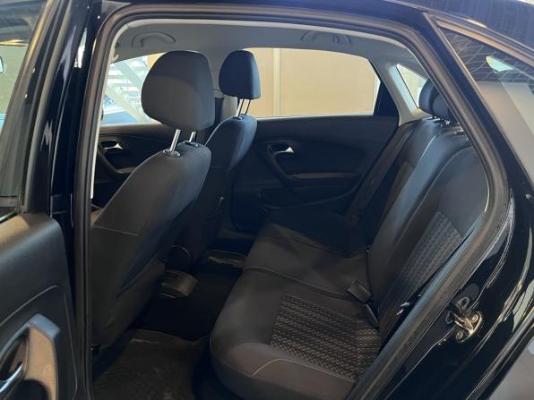 Volkswagen Polo V Рестайлинг с пробегом 2019 года, цена 1 290 000 рублей, 114790 км, седан, Автокод Объявления