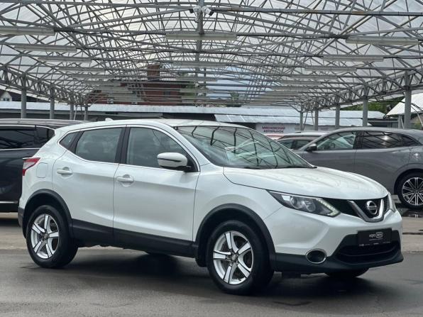 Nissan Qashqai II с пробегом 2018 года, цена 1 681 300 рублей, 101295 км, внедорожник, Автокод Объявления