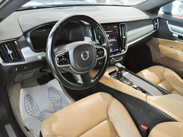 Volvo S90 II с пробегом 2017 года, цена 1 656 000 рублей, 321000 км, седан, Автокод Объявления