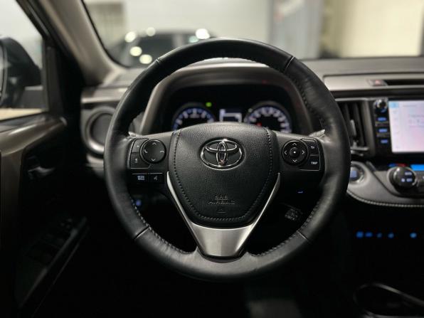 Toyota RAV4 IV (XA40) Рестайлинг с пробегом 2019 года, цена 3 590 000 рублей, 32905 км, внедорожник, Автокод Объявления