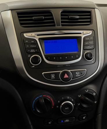 Hyundai Solaris I с пробегом 2013 года, цена 835 000 рублей, 172673 км, седан, Автокод Объявления