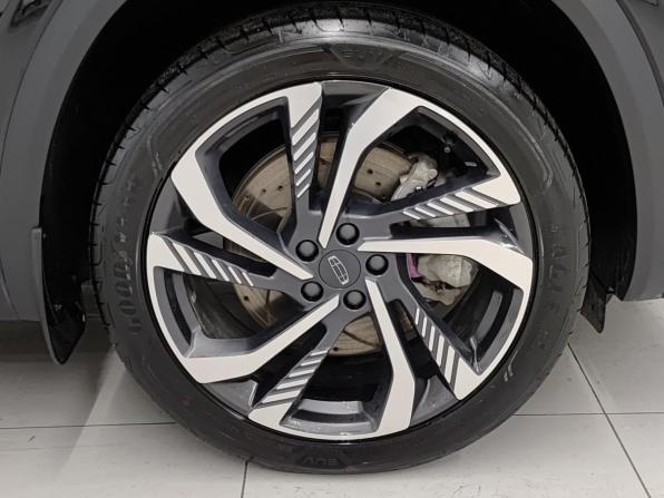Geely Monjaro I с пробегом 2024 года, цена 3 589 000 рублей, 42393 км, внедорожник, Автокод Объявления