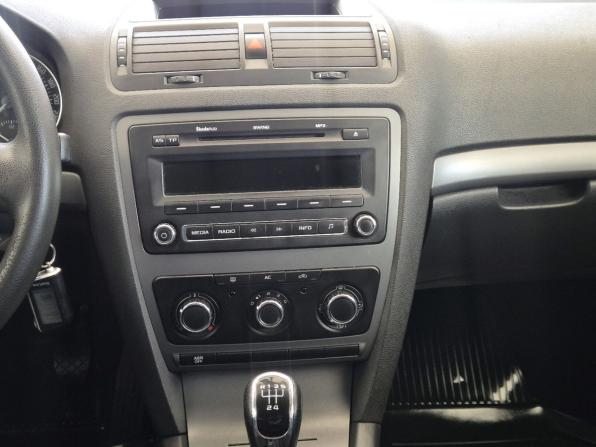 Skoda Octavia II (A5) Рестайлинг с пробегом 2013 года, цена 649 000 рублей, 173463 км, лифтбек, Автокод Объявления