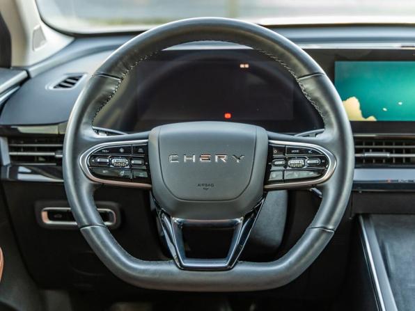 Omoda C5 I с пробегом 2022 года, цена 1 748 000 рублей, 27052 км, внедорожник, Автокод Объявления