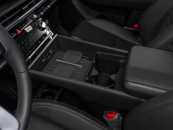 Hyundai Santa Fe V (MX5) с пробегом 2024 года, цена 5 700 000 рублей, 4915 км, внедорожник, Автокод Объявления