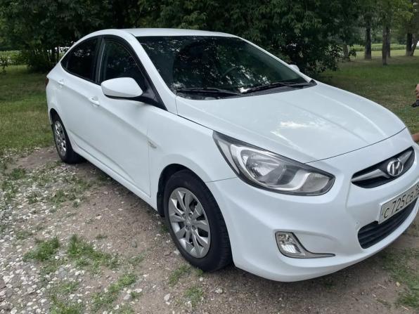 Hyundai Solaris I с пробегом 2011 года, цена 797 000 рублей, 119000 км, седан, Автокод Объявления