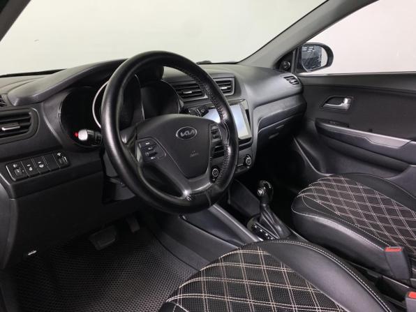 Kia Rio III Рестайлинг с пробегом 2016 года, цена 929 000 рублей, 180688 км, седан, Автокод Объявления