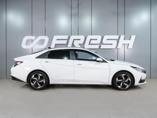 Hyundai Elantra VII (CN7) с пробегом 2021 года, цена 1 999 000 рублей, 106544 км, седан, Автокод Объявления