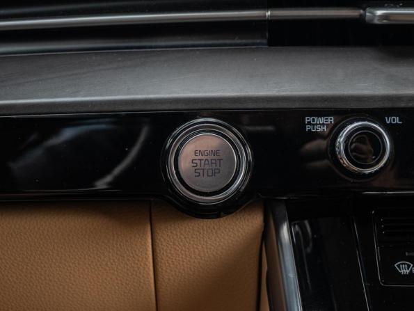 Kia Carnival IV с пробегом 2021 года, цена 4 410 000 рублей, 73543 км, минивэн, Автокод Объявления