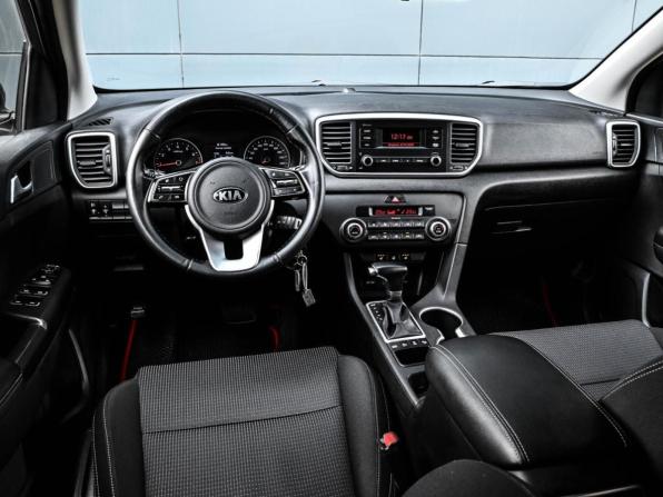Kia Sportage IV Рестайлинг с пробегом 2019 года, цена 1 959 000 рублей, 172852 км, внедорожник, Автокод Объявления
