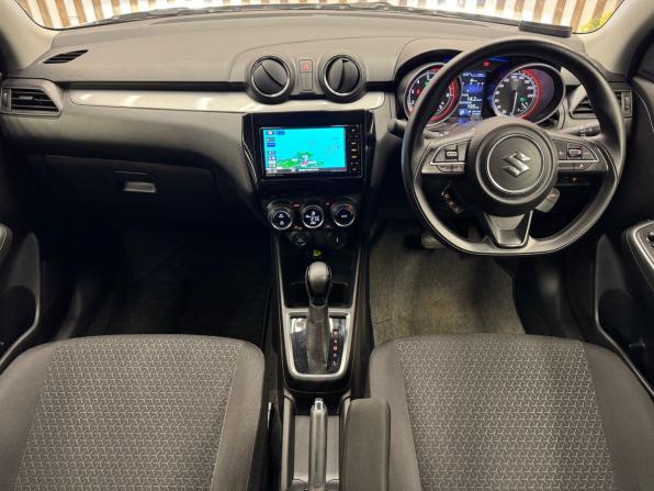 Suzuki Swift V с пробегом 2021 года, цена 1 480 000 рублей, 36700 км, хэтчбек, Автокод Объявления