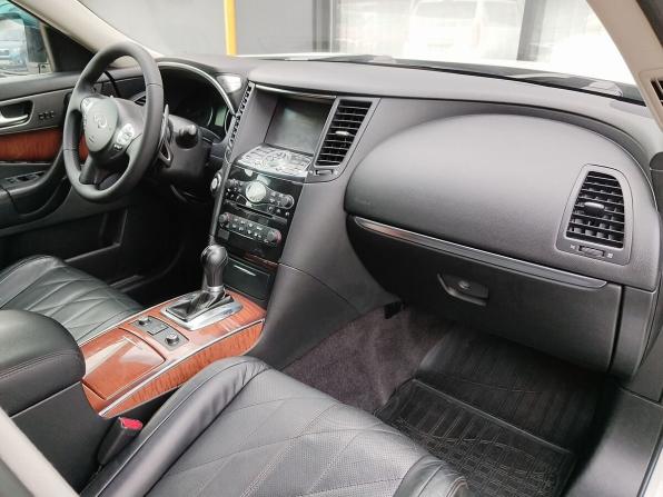 Infiniti QX70 с пробегом 2014 года, цена 2 200 000 рублей, 188958 км, внедорожник, Автокод Объявления