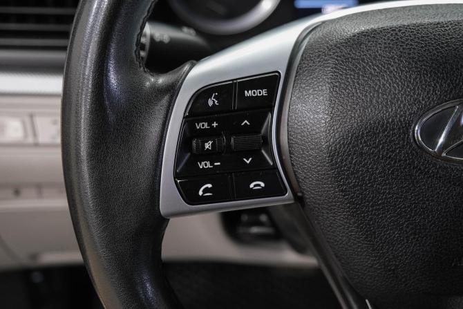 Hyundai Sonata VII (LF) Рестайлинг с пробегом 2017 года, цена 1 569 000 рублей, 173000 км, седан, Автокод Объявления
