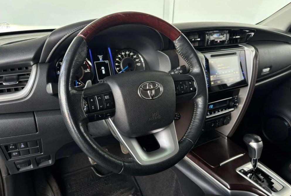 Toyota Fortuner II Киров  - изображение 19