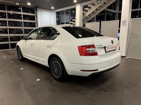 Skoda Octavia III (A7) Рестайлинг с пробегом 2019 года, цена 1 800 000 рублей, 114117 км, лифтбек, Автокод Объявления