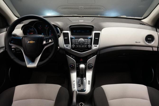 Chevrolet Cruze I с пробегом 2011 года, цена 682 000 рублей, 320000 км, седан, Автокод Объявления