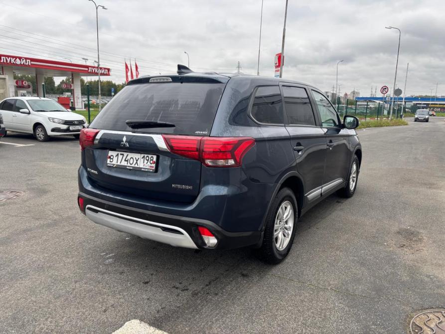 Mitsubishi Outlander III Рестайлинг 3 Санкт-Петербург  - изображение 5
