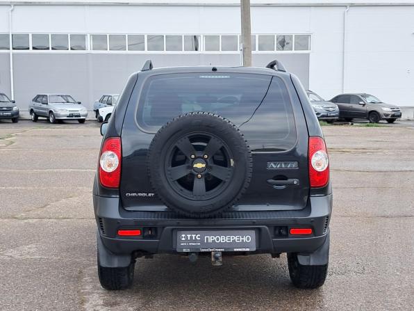 Chevrolet Niva I Рестайлинг с пробегом 2018 года, цена 605 000 рублей, 133425 км, внедорожник, Автокод Объявления